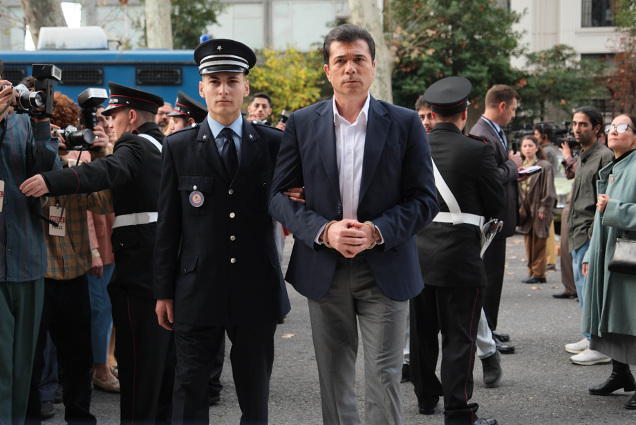 “ÇATLI” Filmi İçin Vizyona Sayılı Günler Kaldı: Abdullah Çatlı’nın Kızları da Rol Alıyor